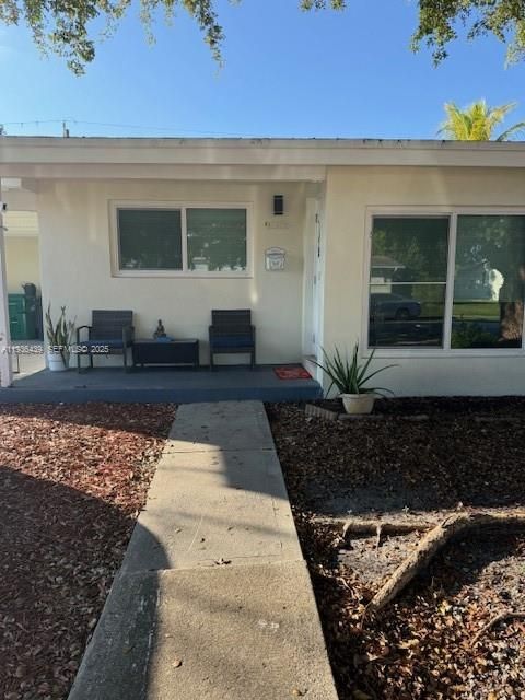 9385 Jamaica Dr Cutler Bay FL 33189