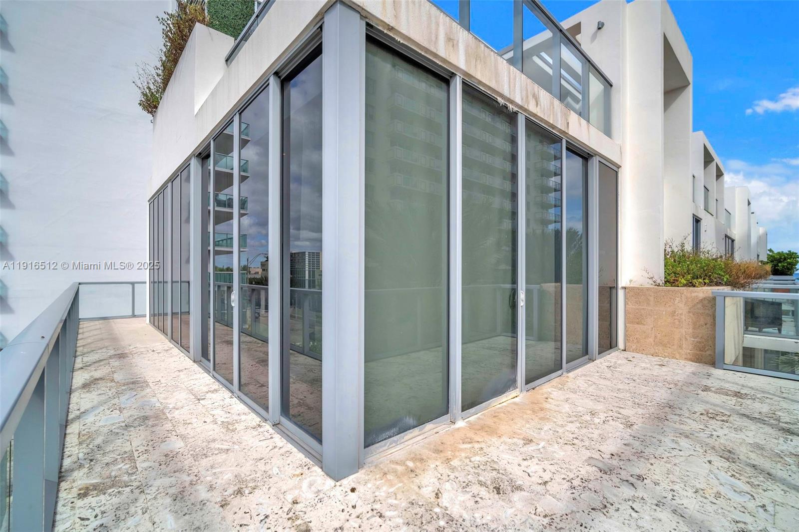 OCEAN SEVEN CONDO - Residential Lease