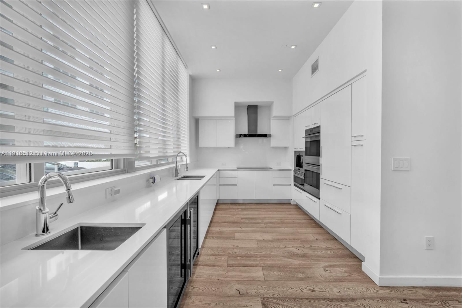 OCEAN SEVEN CONDO - Residential Lease