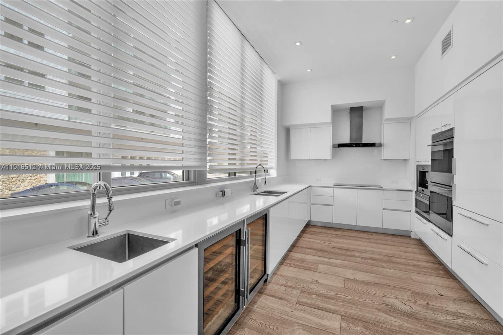 OCEAN SEVEN CONDO - Residential Lease