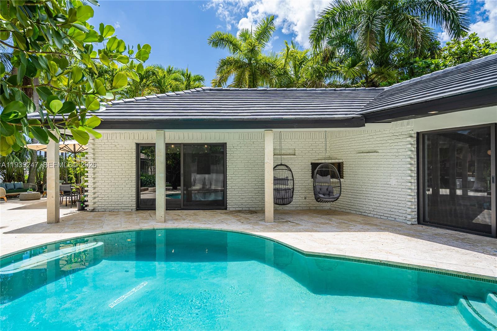 CORAL RIDGE GALT ADD - Residential Lease