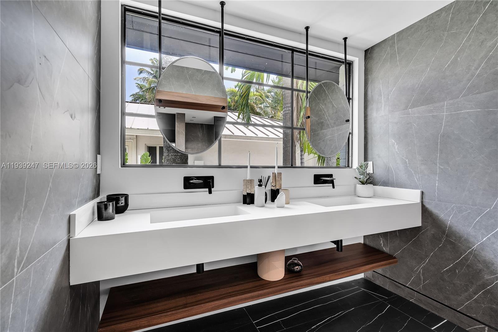 CORAL RIDGE GALT ADD - Residential Lease