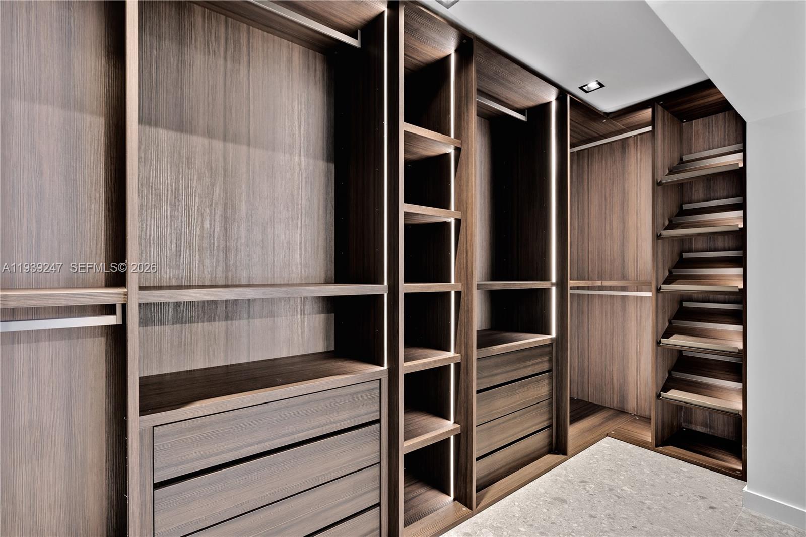 CORAL RIDGE GALT ADD - Residential Lease