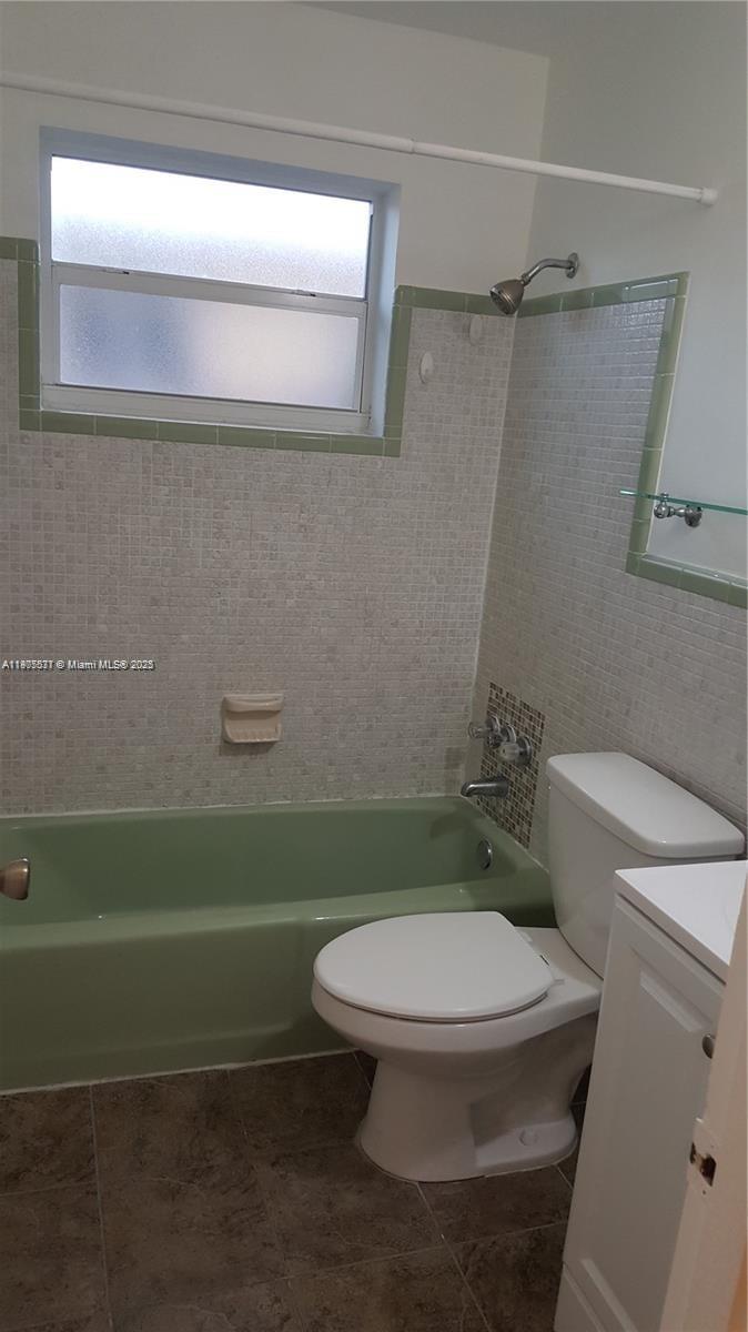 GRAPELAND HEIGHTS SEC 2 - Residential Lease