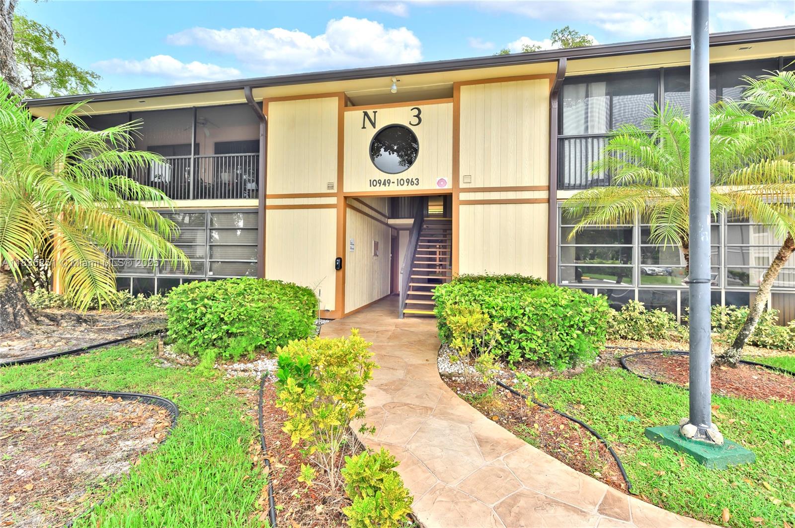 10959 W Clairmont Cir 211