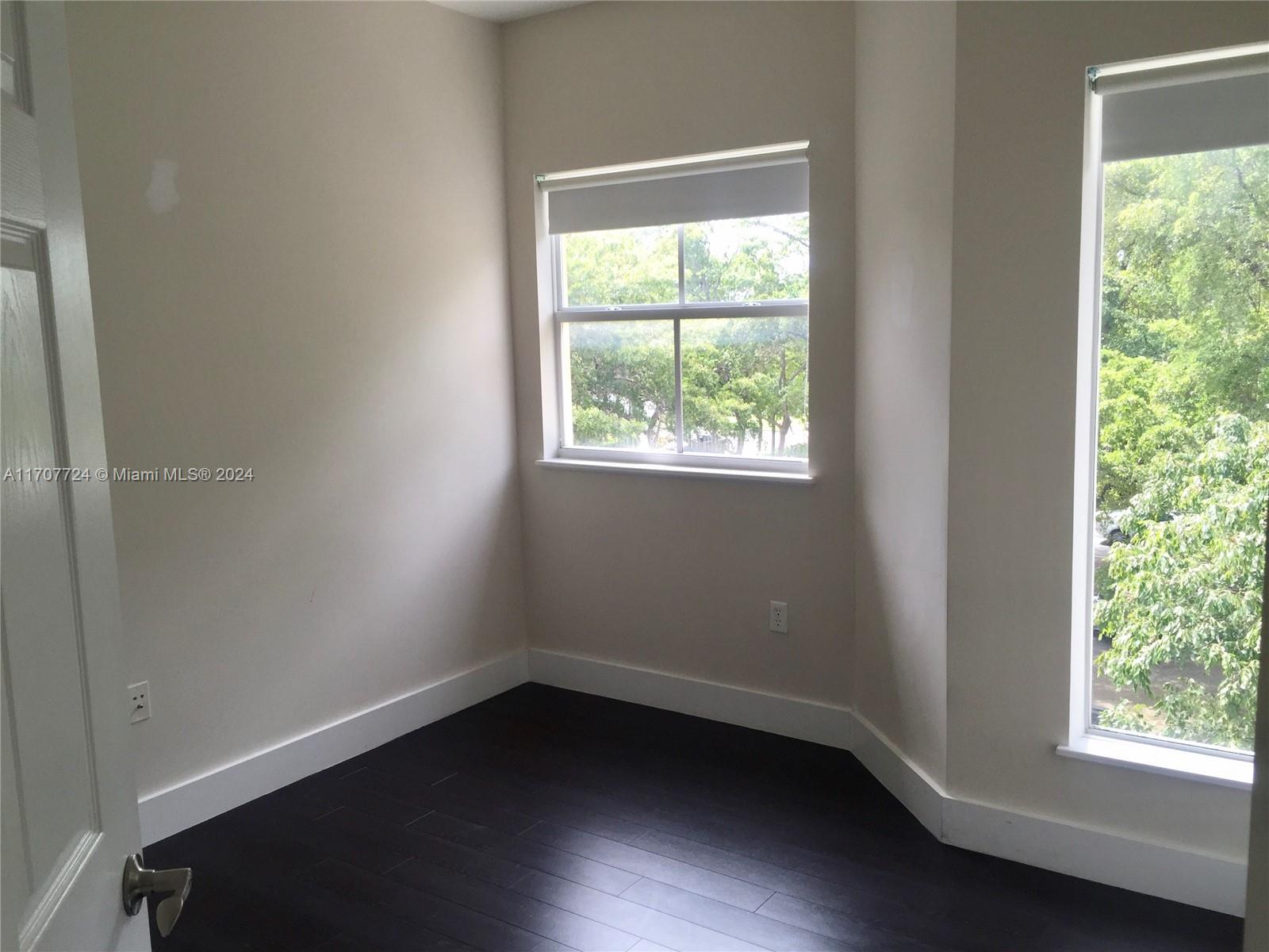 MERCO AT AVENTURA - Residential