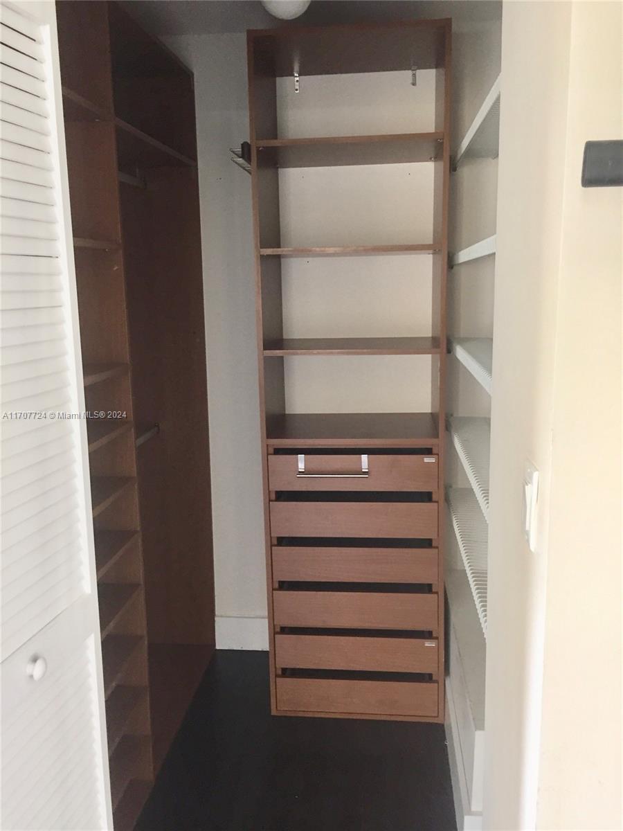 MERCO AT AVENTURA - Residential