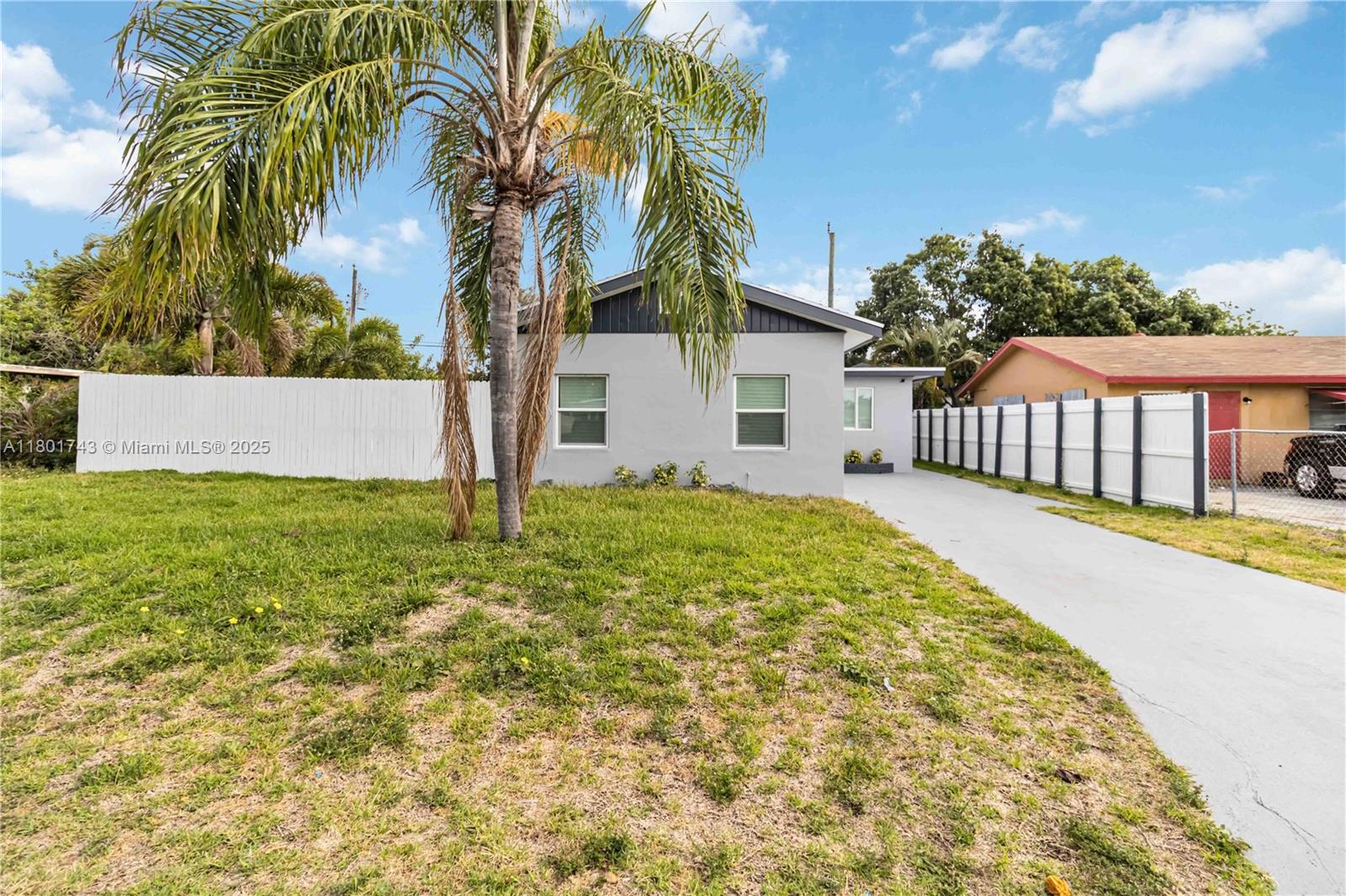 1199 Highland Rd