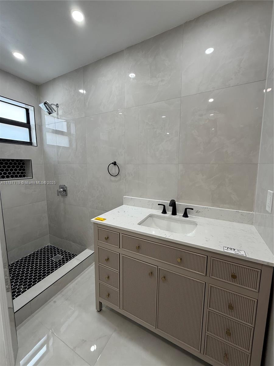 Rental Property at 1821 Utopia Dr, Miramar, Broward County, Florida - Bedrooms: 1 
Bathrooms: 1  - $1,500 MO.