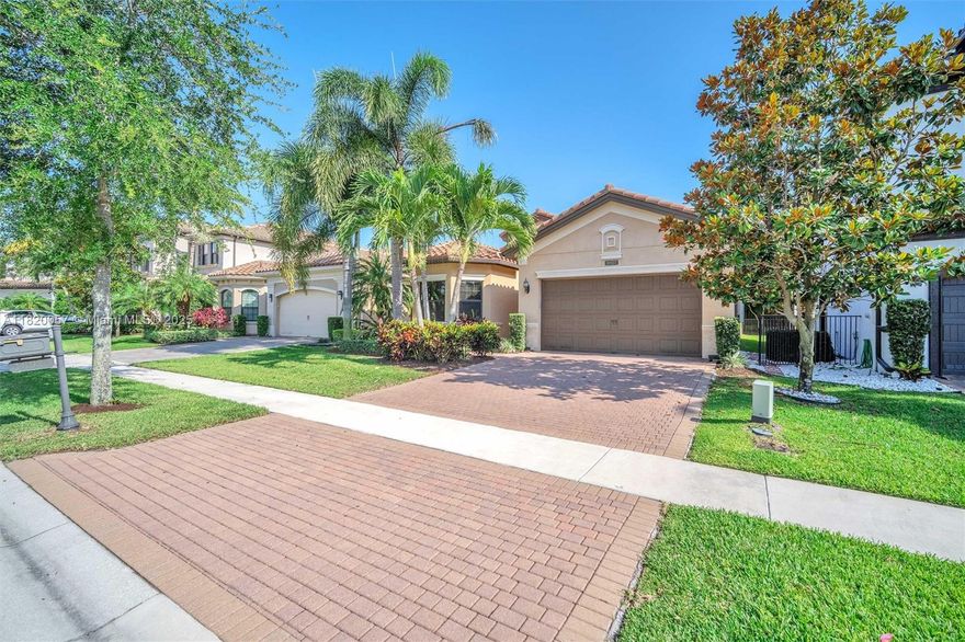 Desired home at The Bridge Community on a private corner lot. 3 Bedroom + Den/Office and 3 Full Bathroom. Wood floor in all bedrooms and Office. Clubhouse has a resort style a lot of Amenities': Pool, Fitness Center, Basketball Court, Tennis Pavilion. Bristol Cafe, etc. Great School.