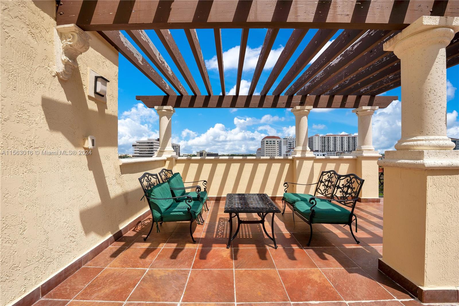 VILLA FLORINI CONDO - Residential