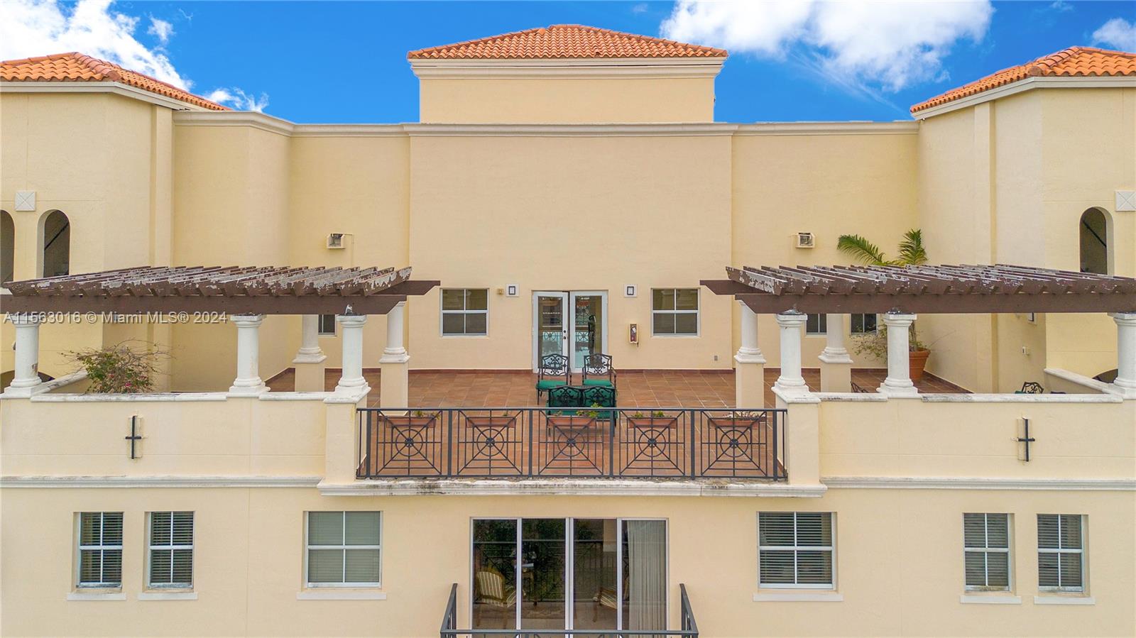 VILLA FLORINI CONDO - Residential