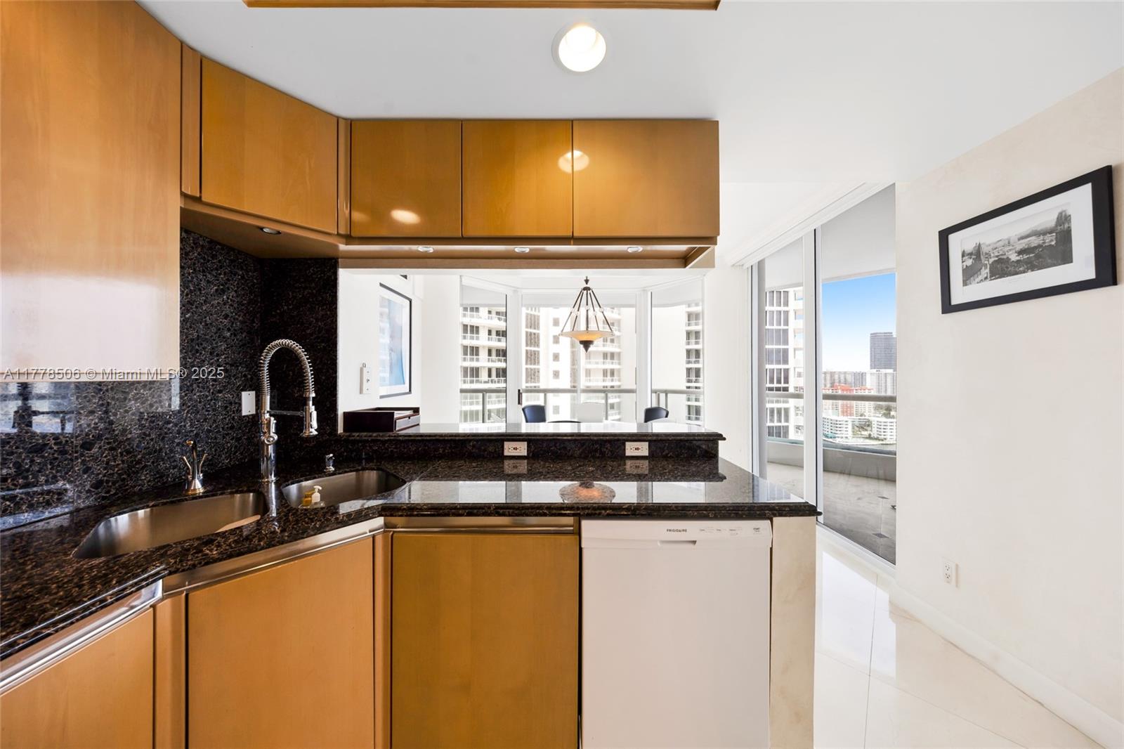 ATLANTIC II AT THE POINT - Residential