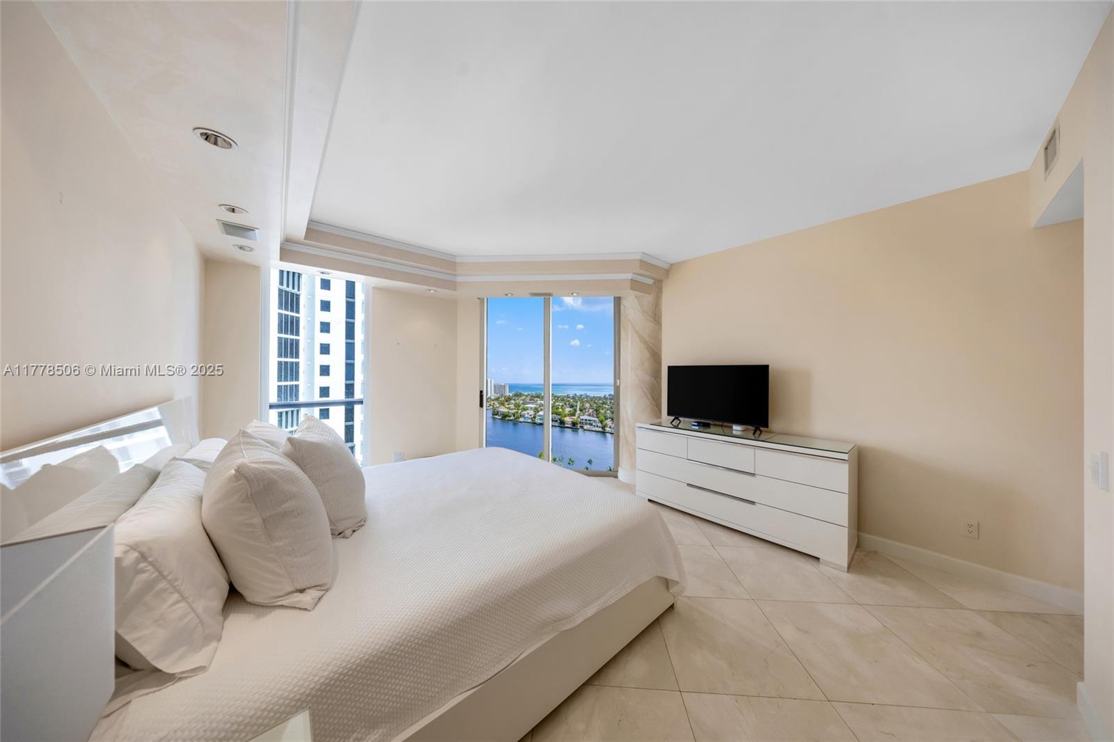 ATLANTIC II AT THE POINT - Residential