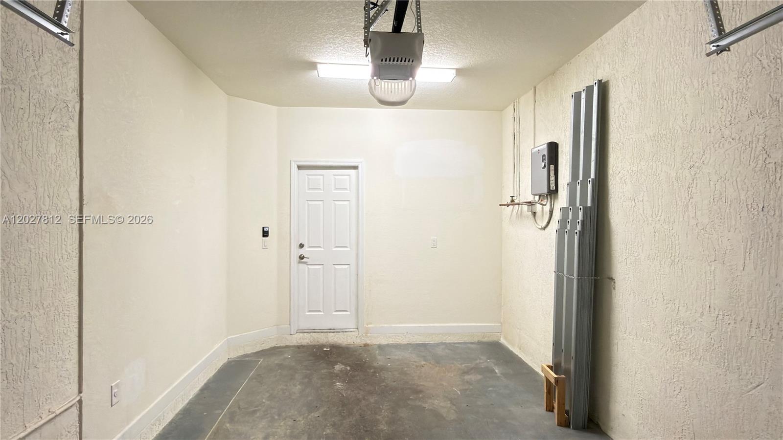 AQUABELLA SECTION ONE - Residential