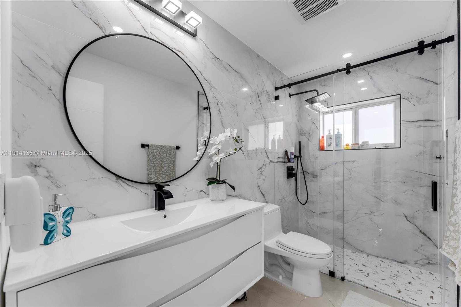 MEADOW WOOD MANOR #4 - Residential