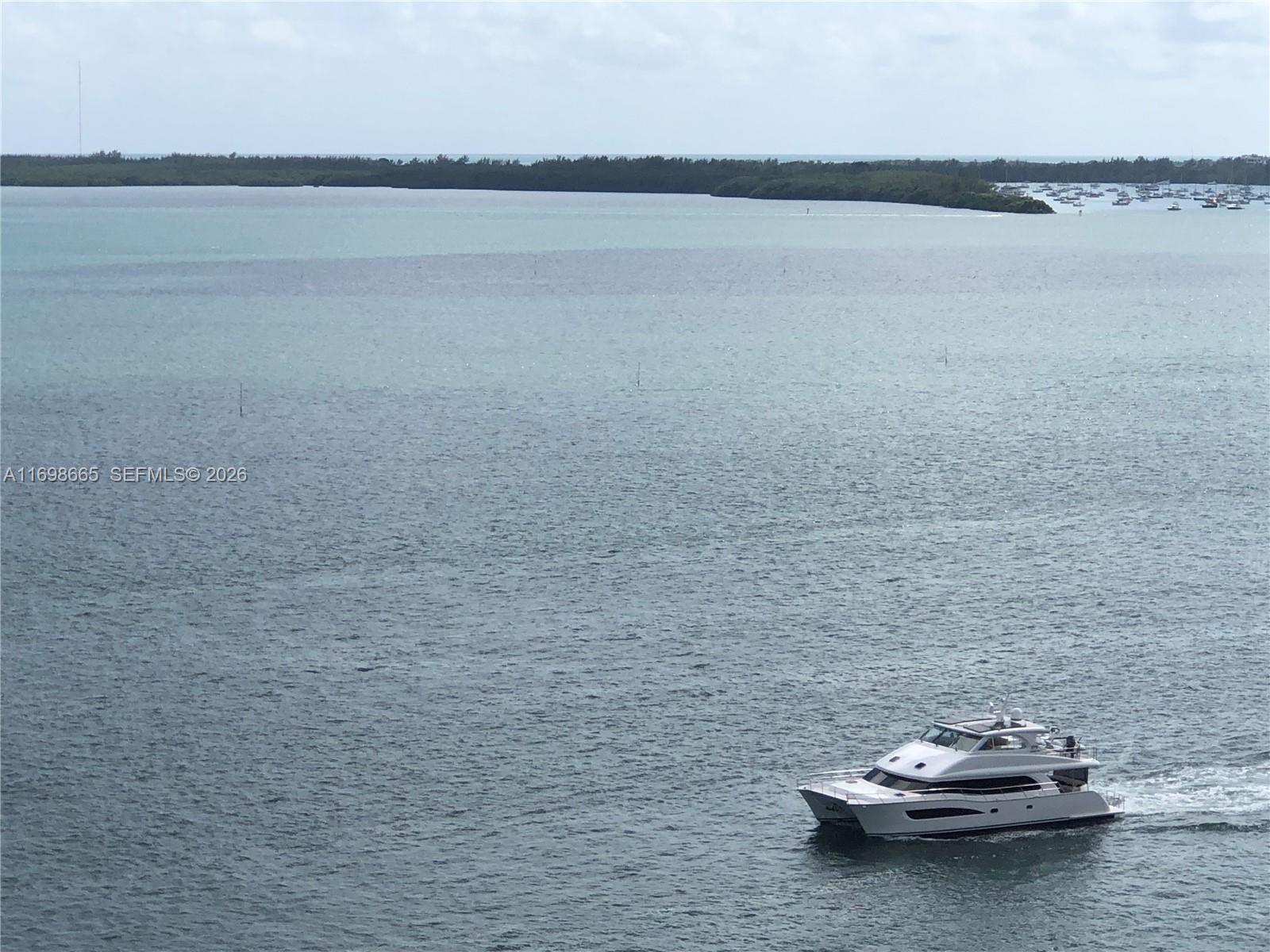 ISOLA CONDO - Residential