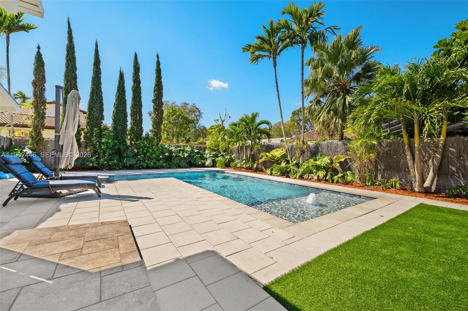 MIAMI LAKES - LOCH LOMOND - Residential