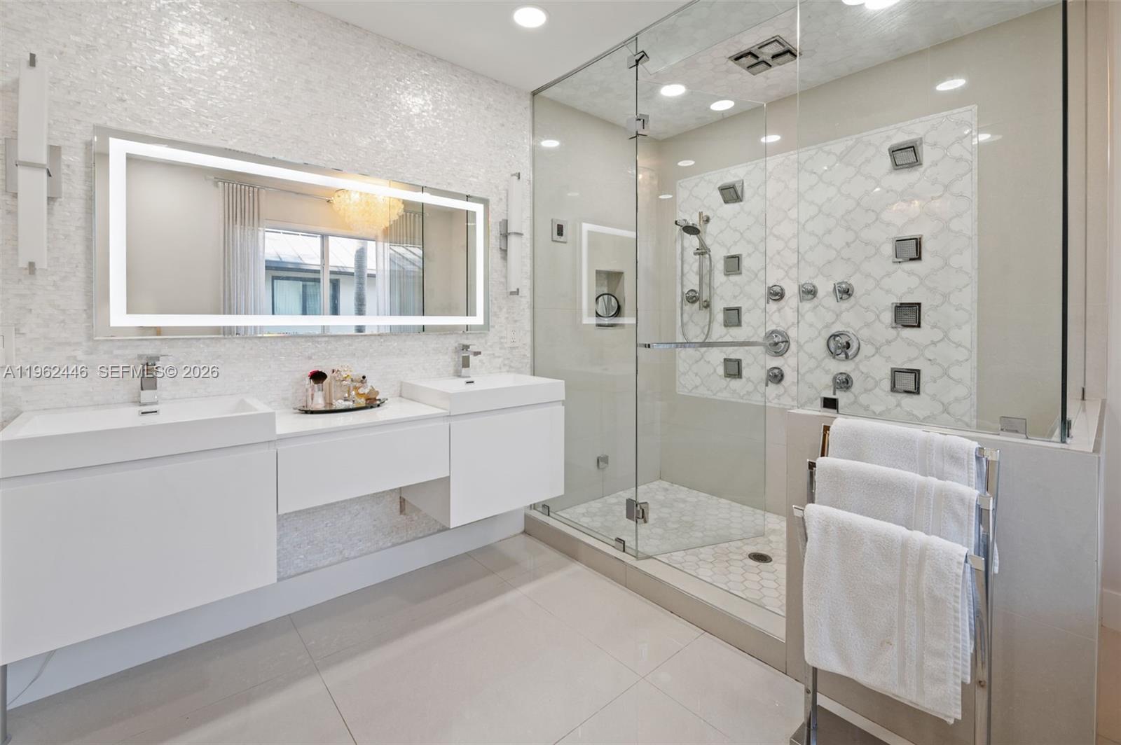 MIAMI LAKES - LOCH LOMOND - Residential