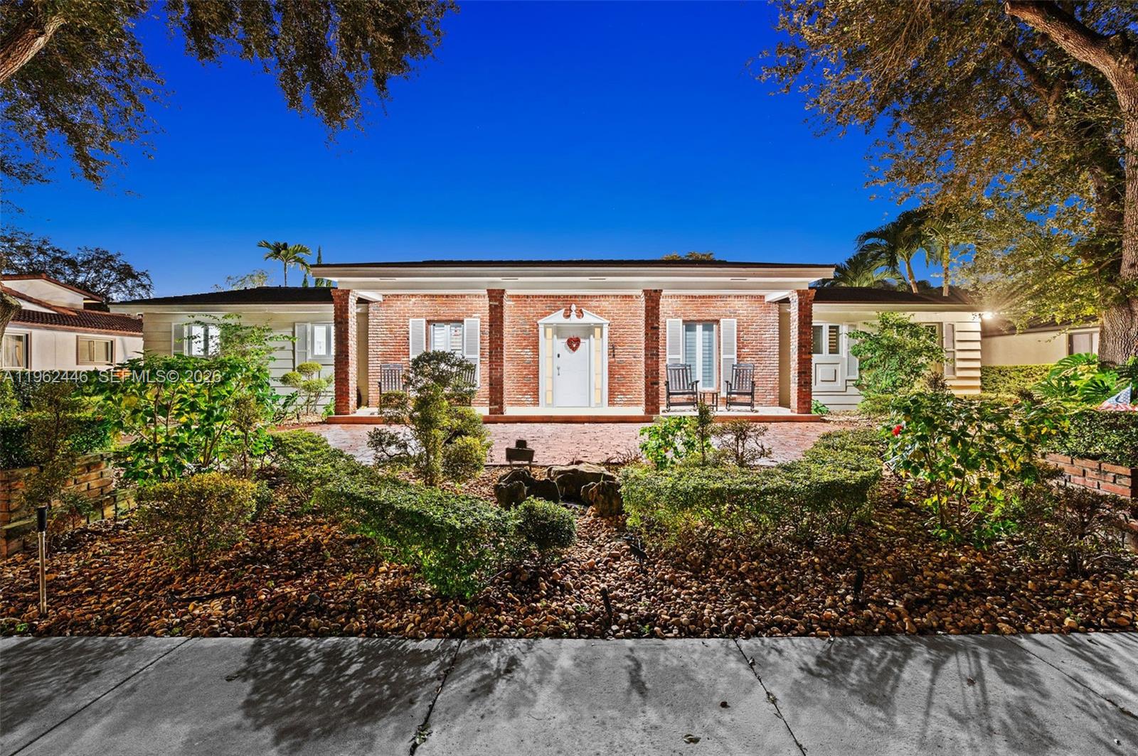 MIAMI LAKES - LOCH LOMOND - Residential