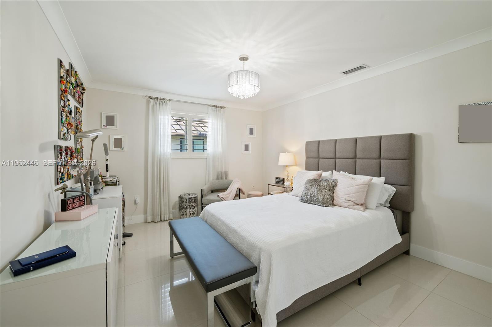 MIAMI LAKES - LOCH LOMOND - Residential