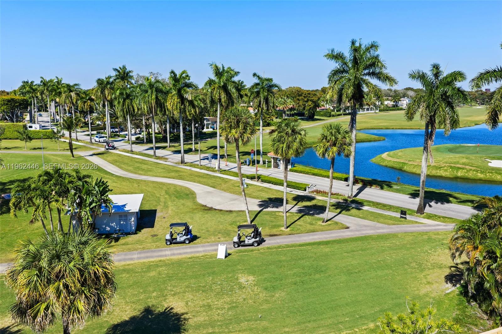 MIAMI LAKES - LOCH LOMOND - Residential