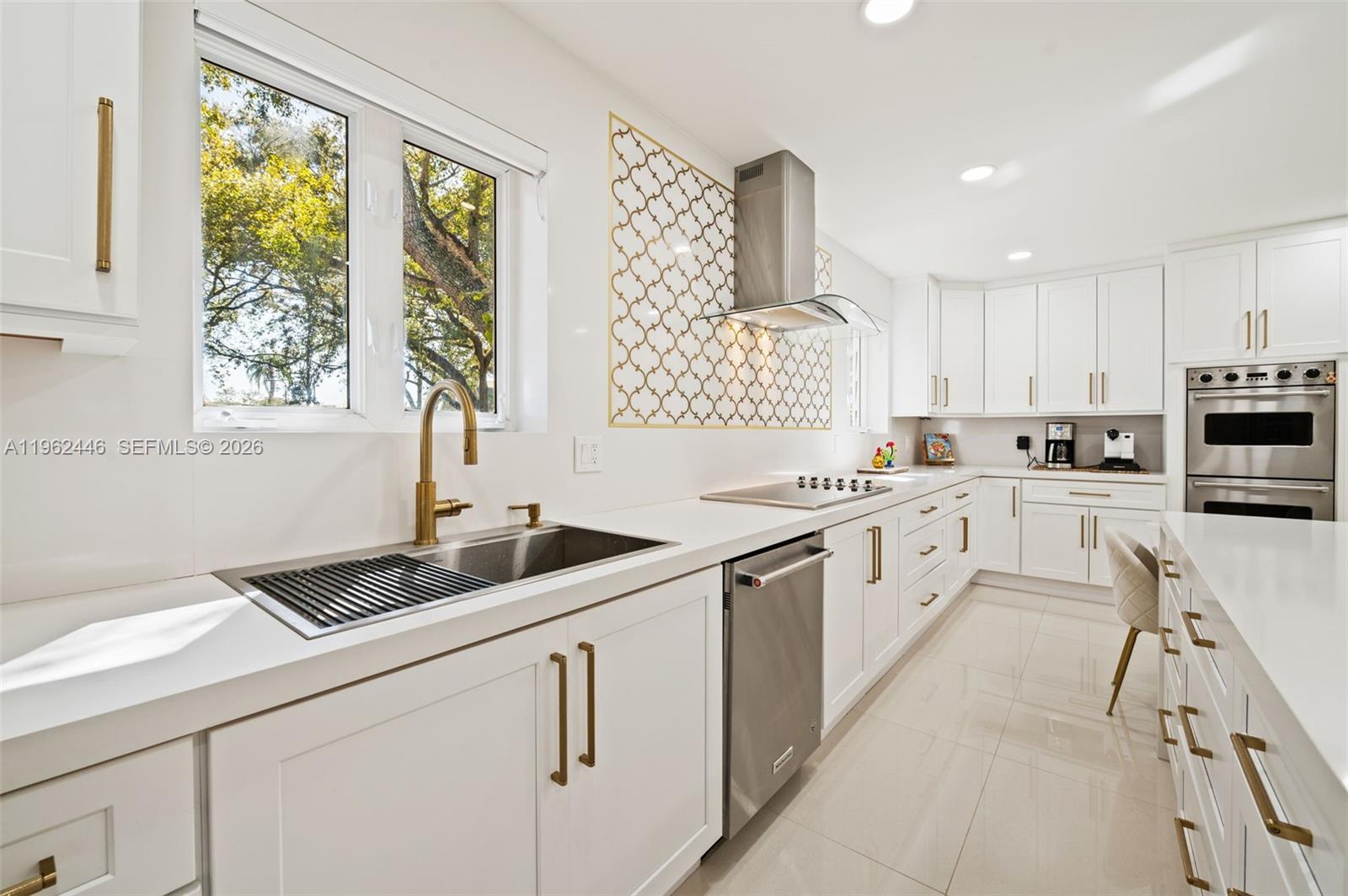 MIAMI LAKES - LOCH LOMOND - Residential