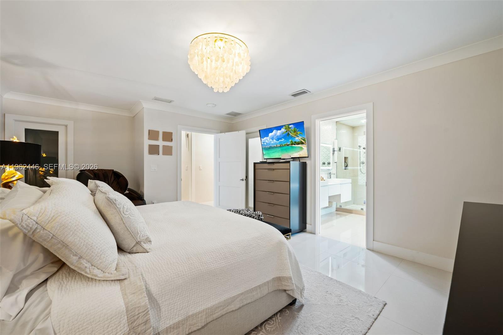 MIAMI LAKES - LOCH LOMOND - Residential