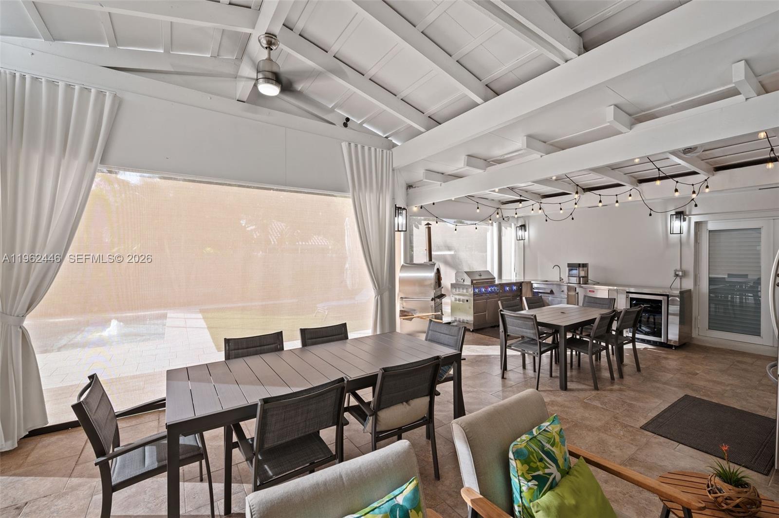 MIAMI LAKES - LOCH LOMOND - Residential