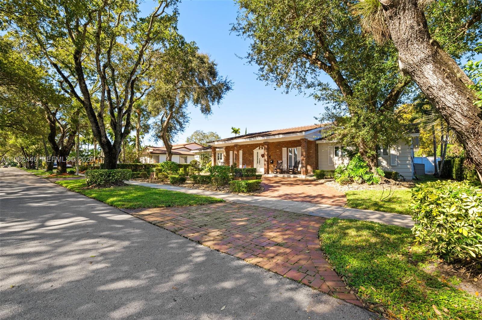 MIAMI LAKES - LOCH LOMOND - Residential