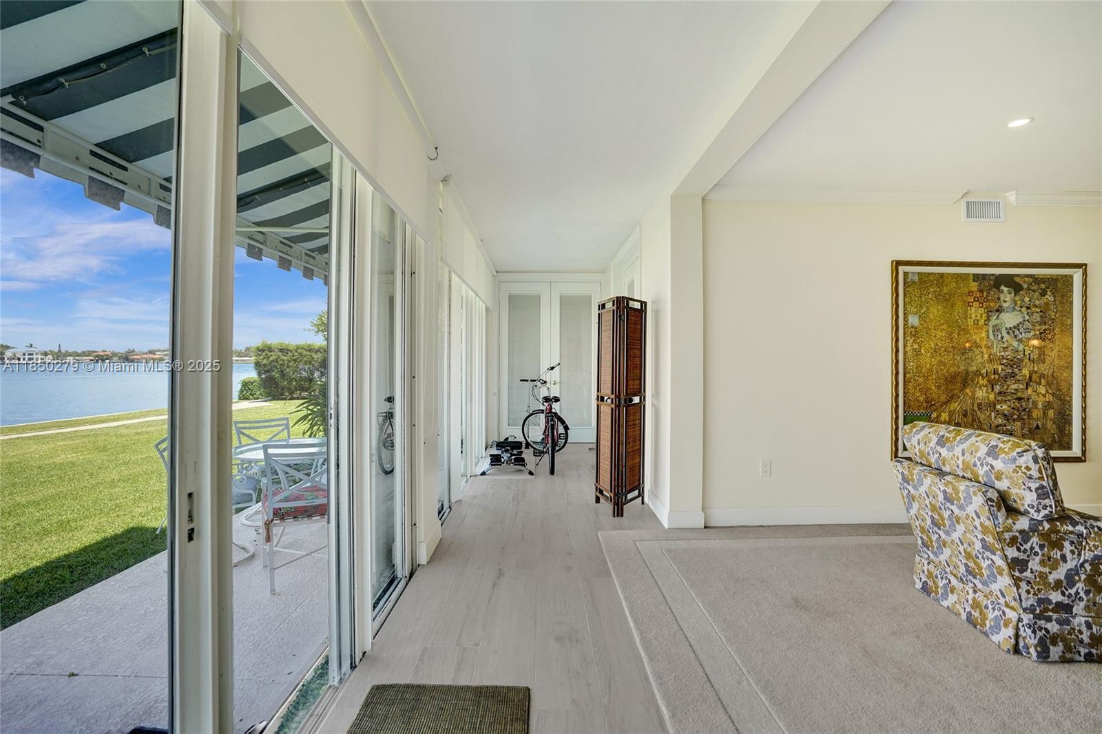 CHATEAU CHEVERNY IBIS ISL - Residential