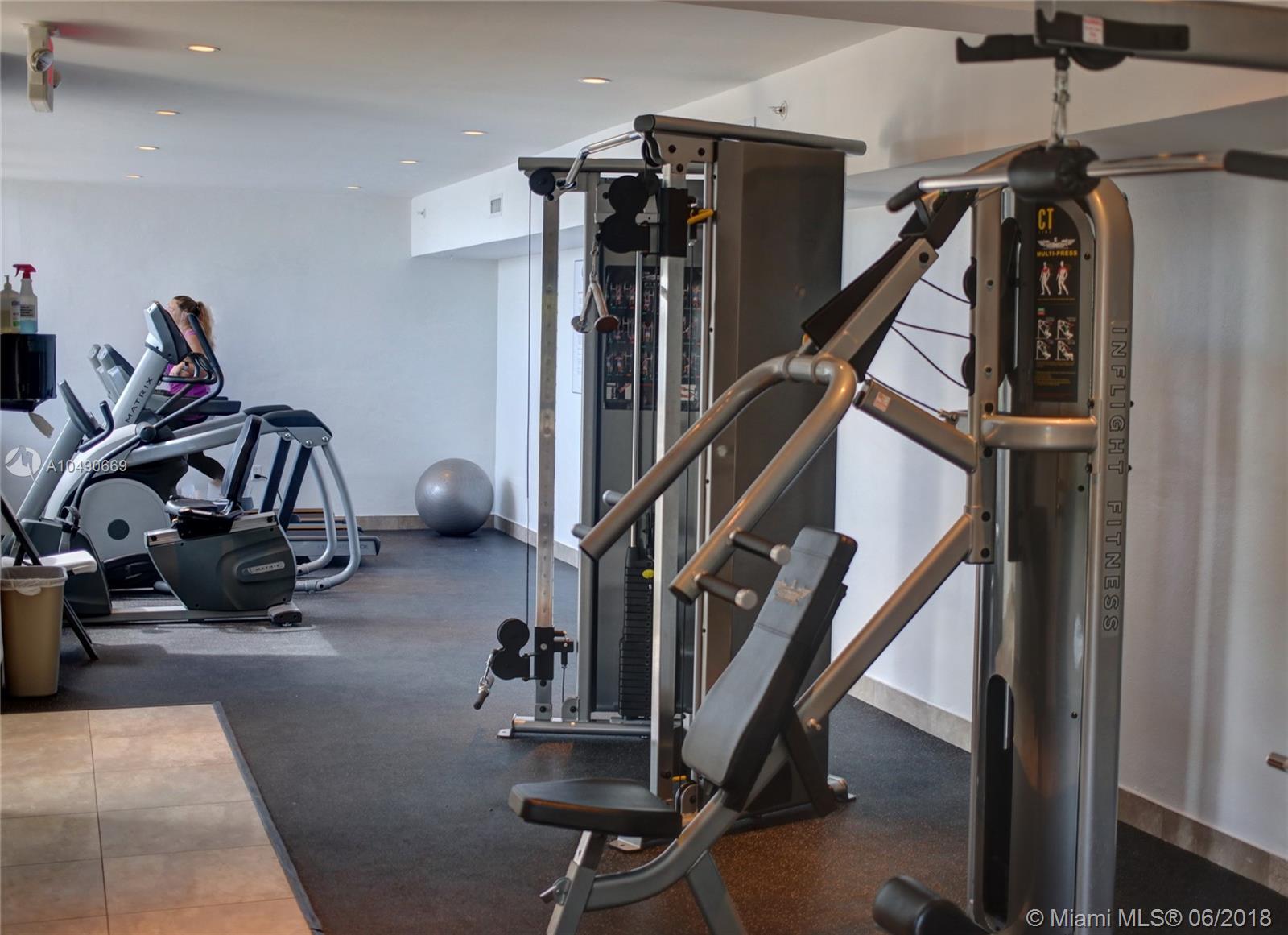 BISCAYNE 21 CONDO - Residential Lease