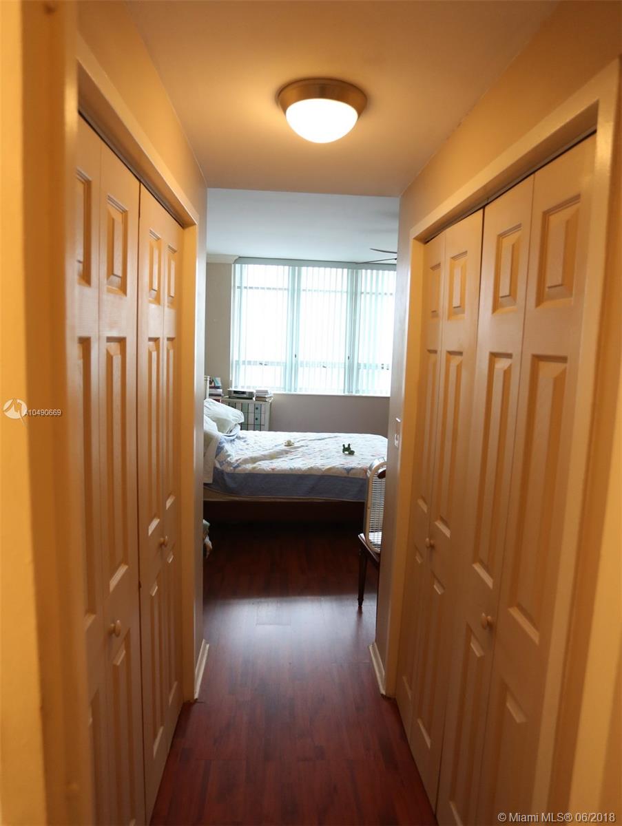 BISCAYNE 21 CONDO - Residential Lease