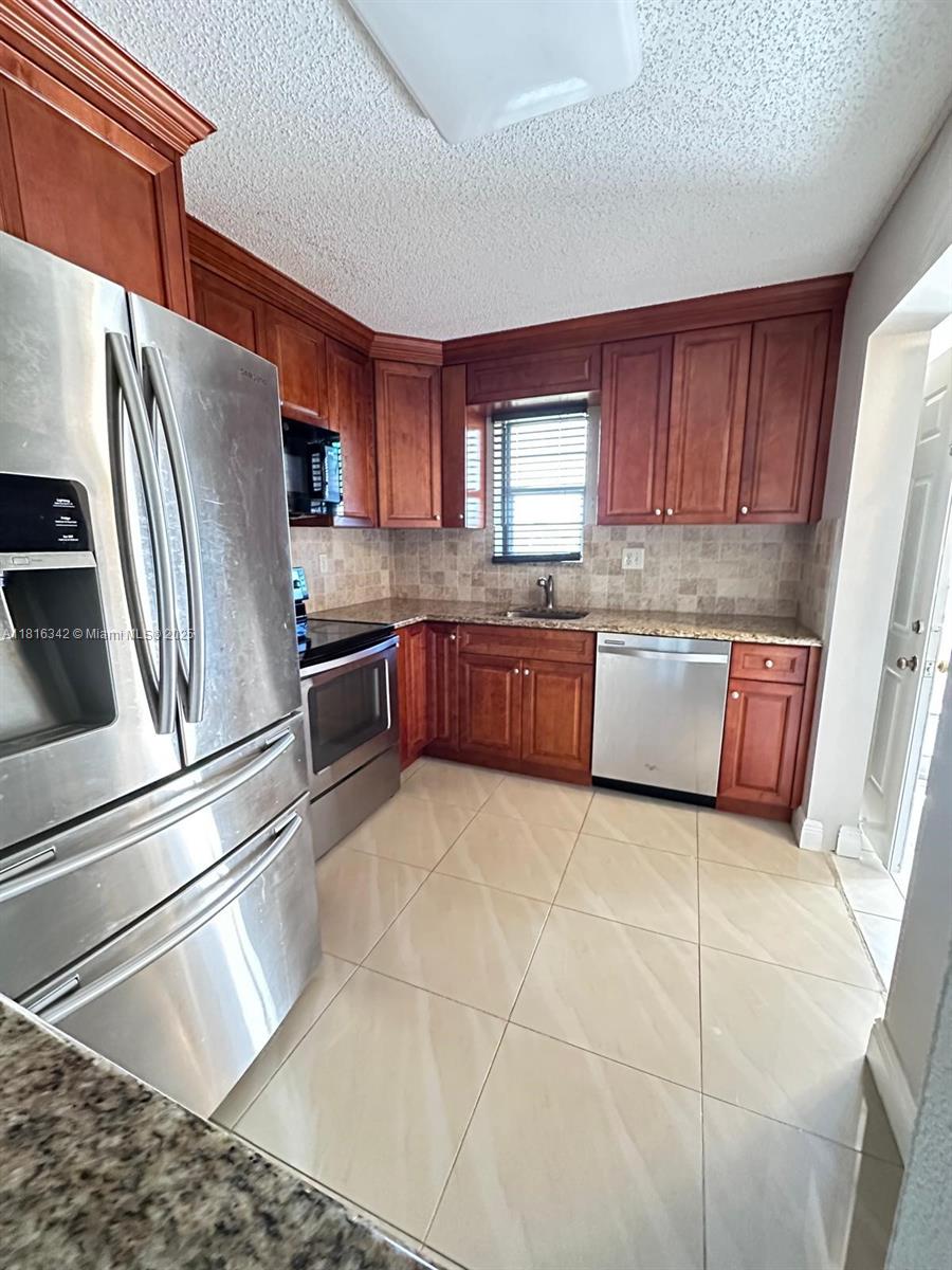 ISLE OF SANDALFOOT CONDO - Residential Lease