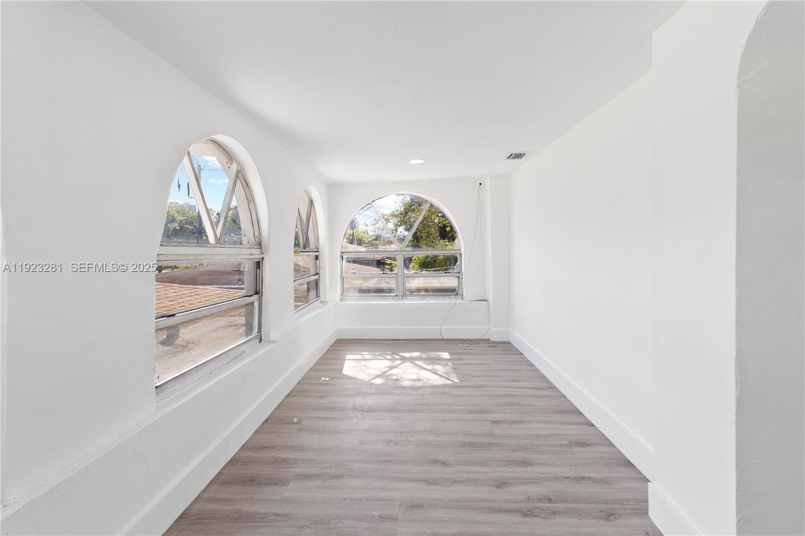 PRINCESS PARK - Residential Lease