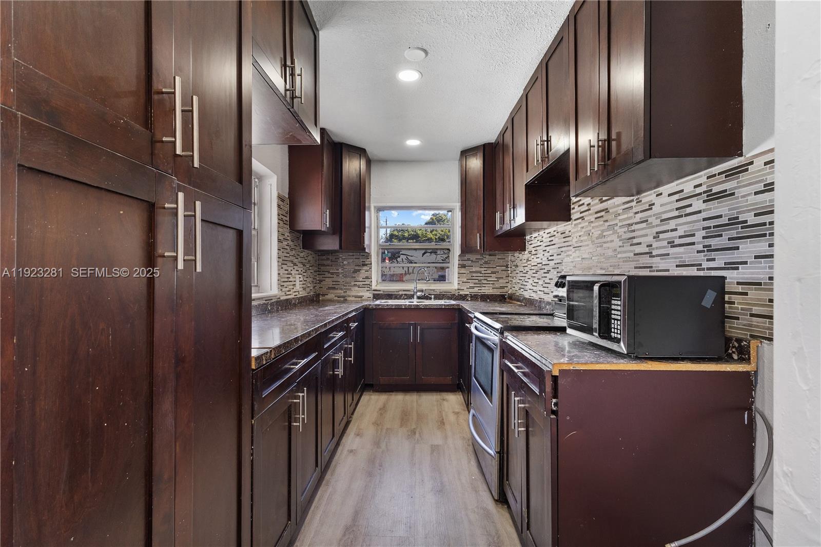 PRINCESS PARK - Residential Lease