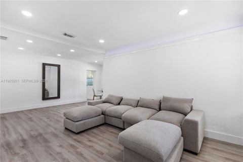 4030 NW 1st Ave Miami FL 33127