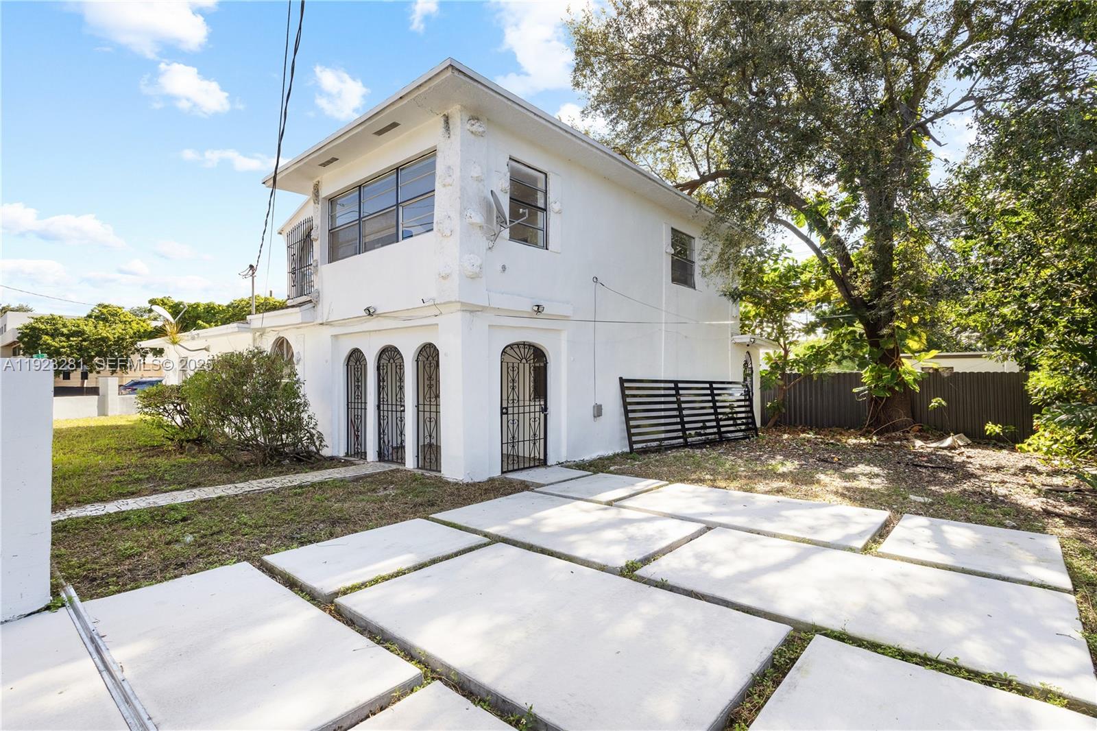 PRINCESS PARK - Residential Lease