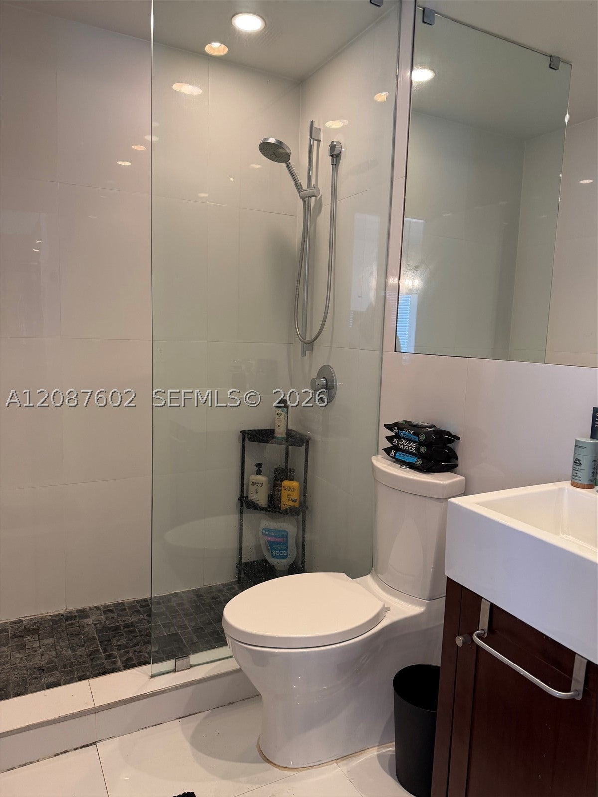 Properties 4 737 Jefferson Ave 303