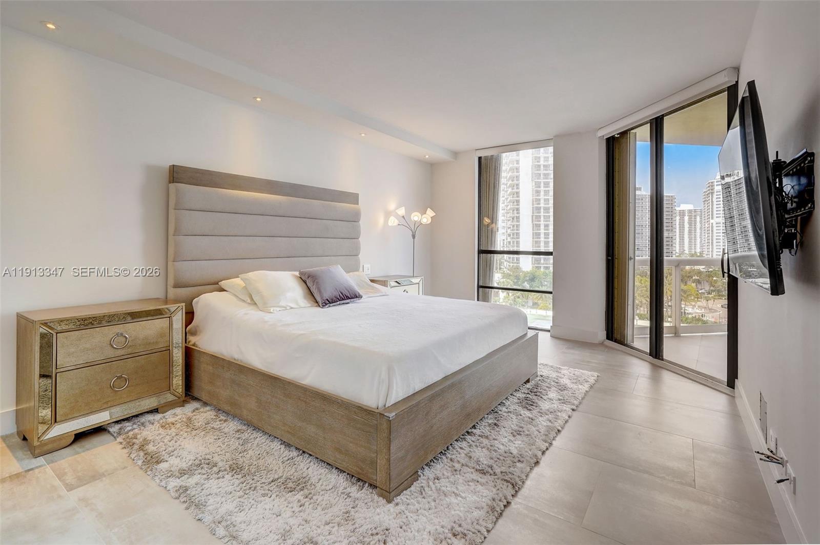 TERRACES NORTH TURNBERRY - Residential