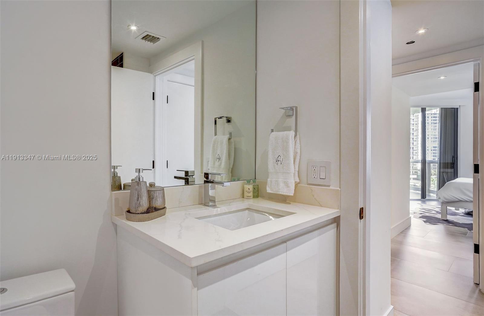 TERRACES NORTH TURNBERRY - Residential