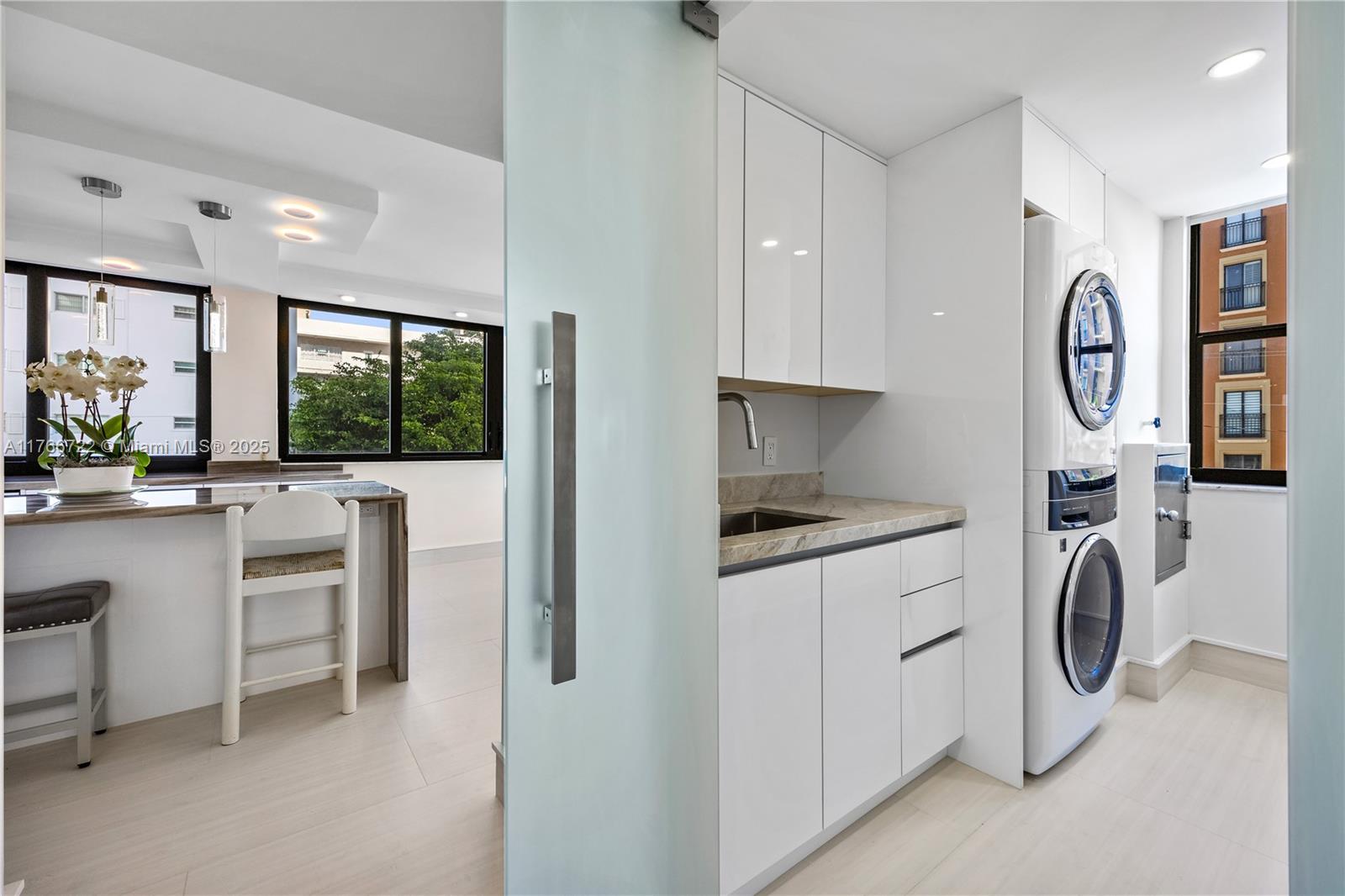 GABLES BATH CLUB APTS CON - Residential