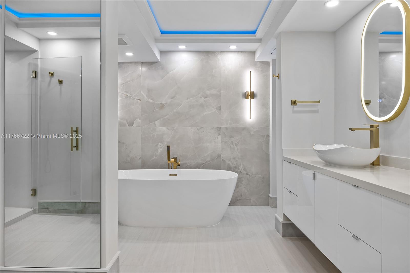 GABLES BATH CLUB APTS CON - Residential