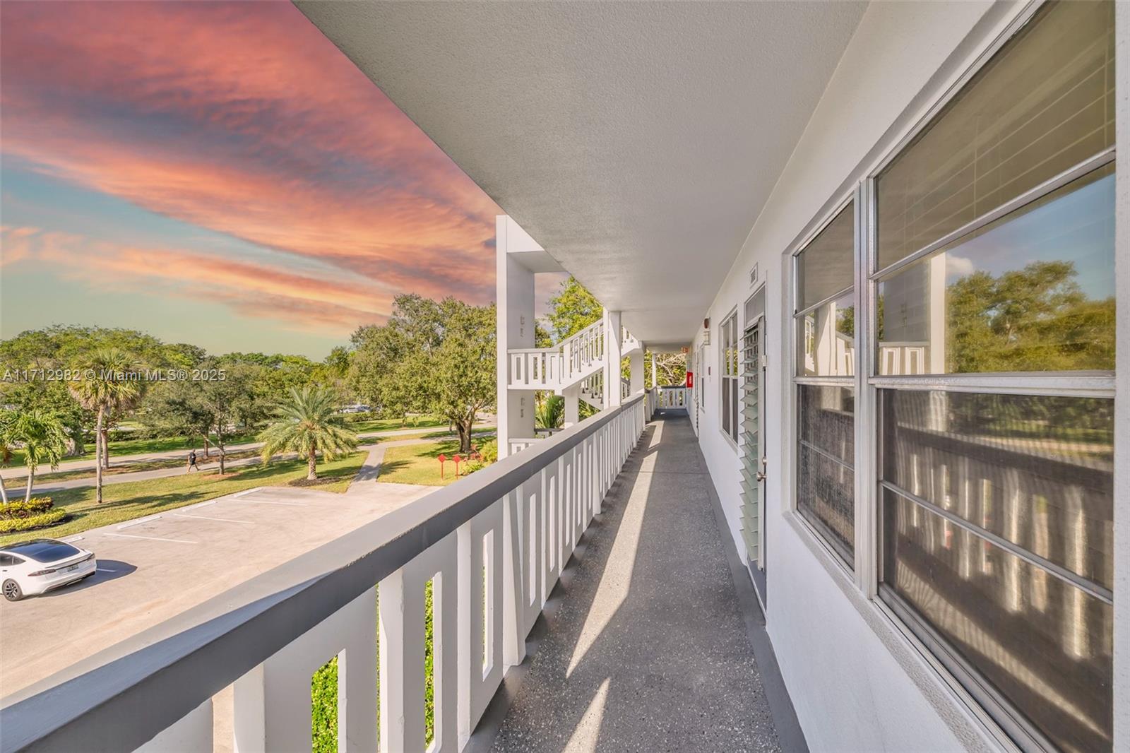 LYNDHURST H CONDO - Residential