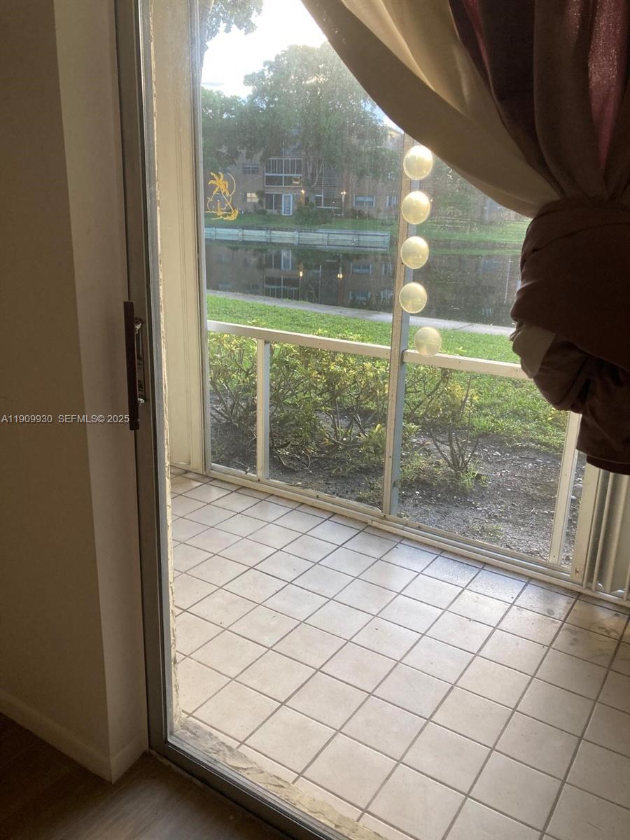 LIME BAY CONDOMINIUM 2 - Residential