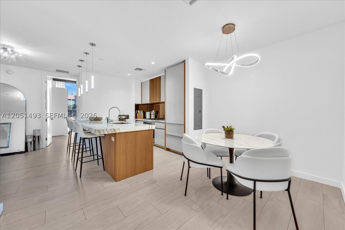 2831 S Bayshore Dr 501