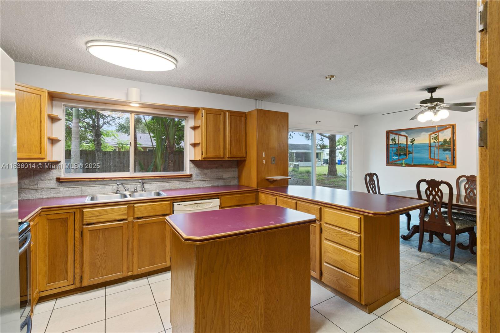 961 DR SCHUMANN DRIVE, Sebastian, FL, 32958/$235,000 2 961 DR SCHUMANN DRIVE