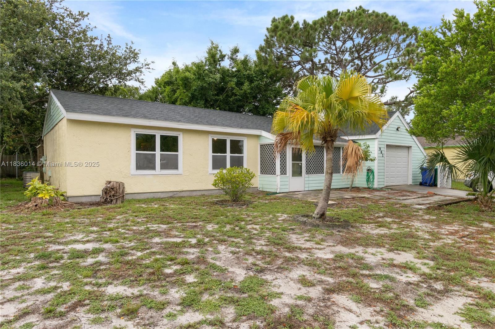 961 DR SCHUMANN DRIVE, Sebastian, FL, 32958/$235,000 1 961 DR SCHUMANN DRIVE