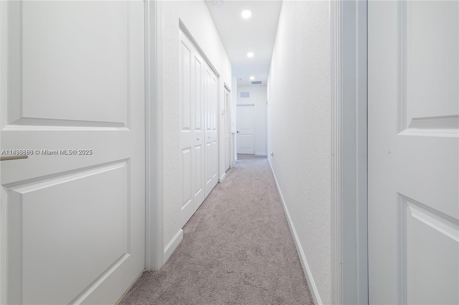 PINE ISLE - Residential Lease