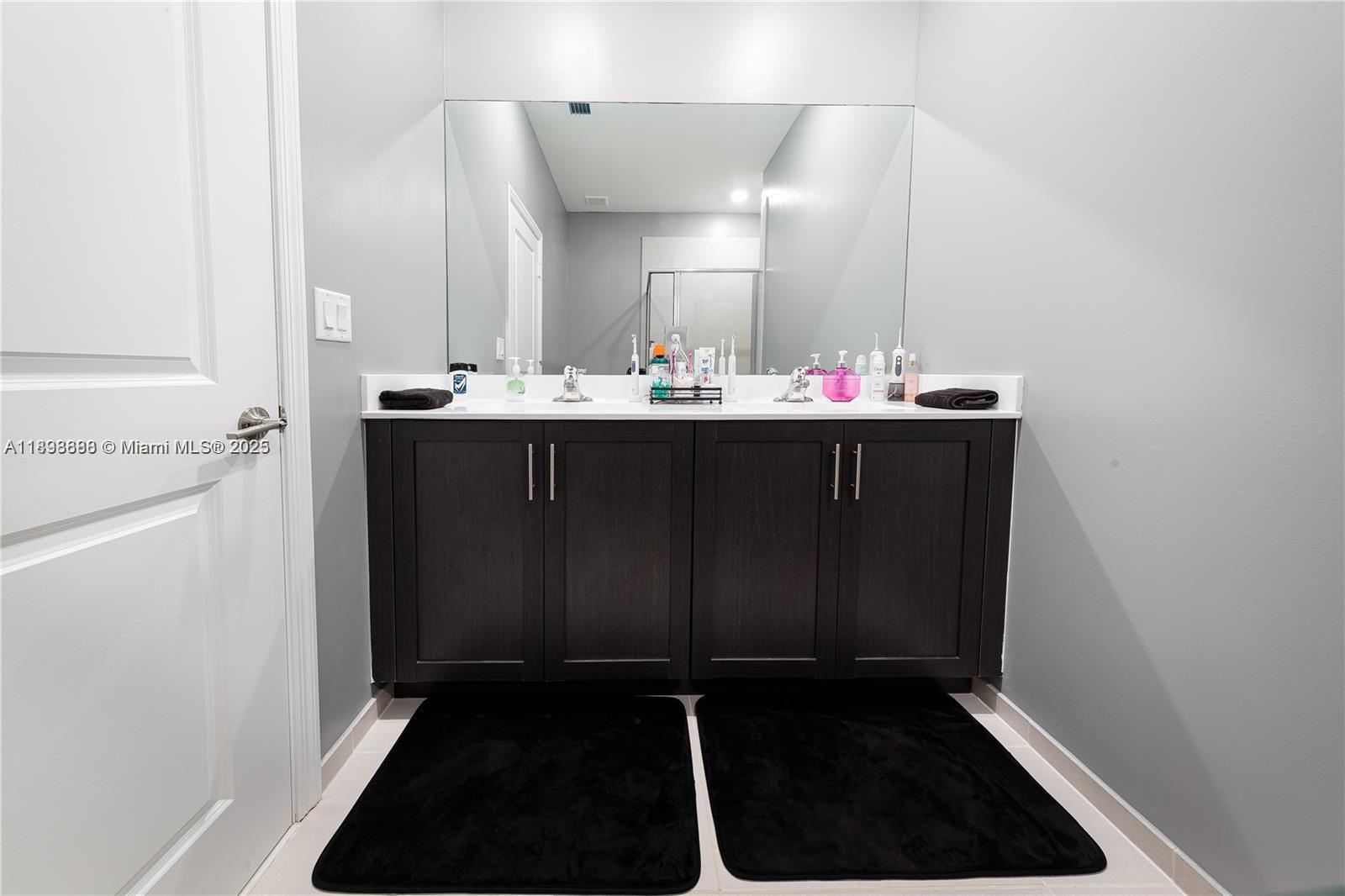 PINE ISLE - Residential Lease